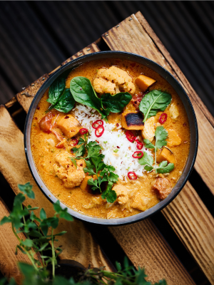 King-Prawn-Curry King Prawn Curry With Creamy Coconut Milk: A Step-By-Step Journey